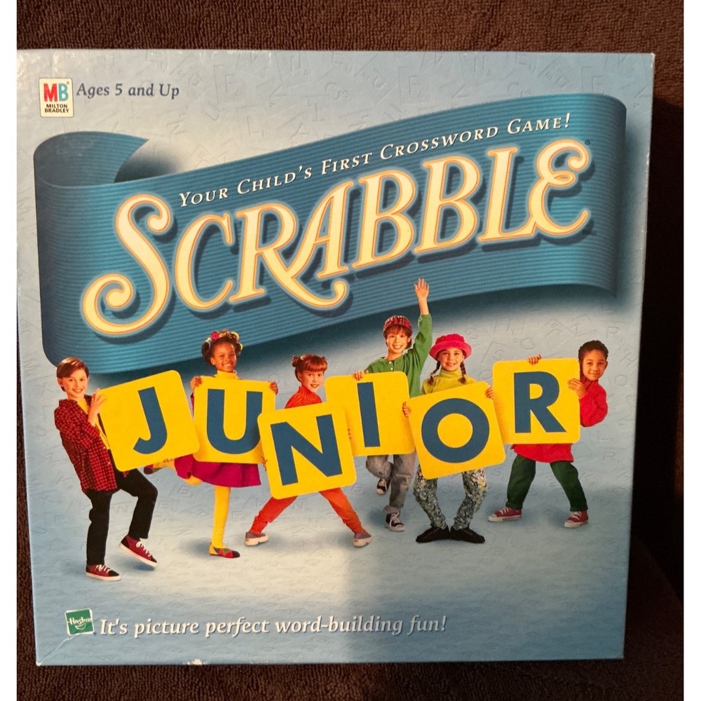1999 Milton Bradley SCRABBLE JUNIOR BOARD GAME Ages 5+ Child's First Crossword
